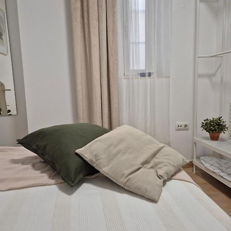 Hostfy Centro San Roman Севилья Экстерьер фото
