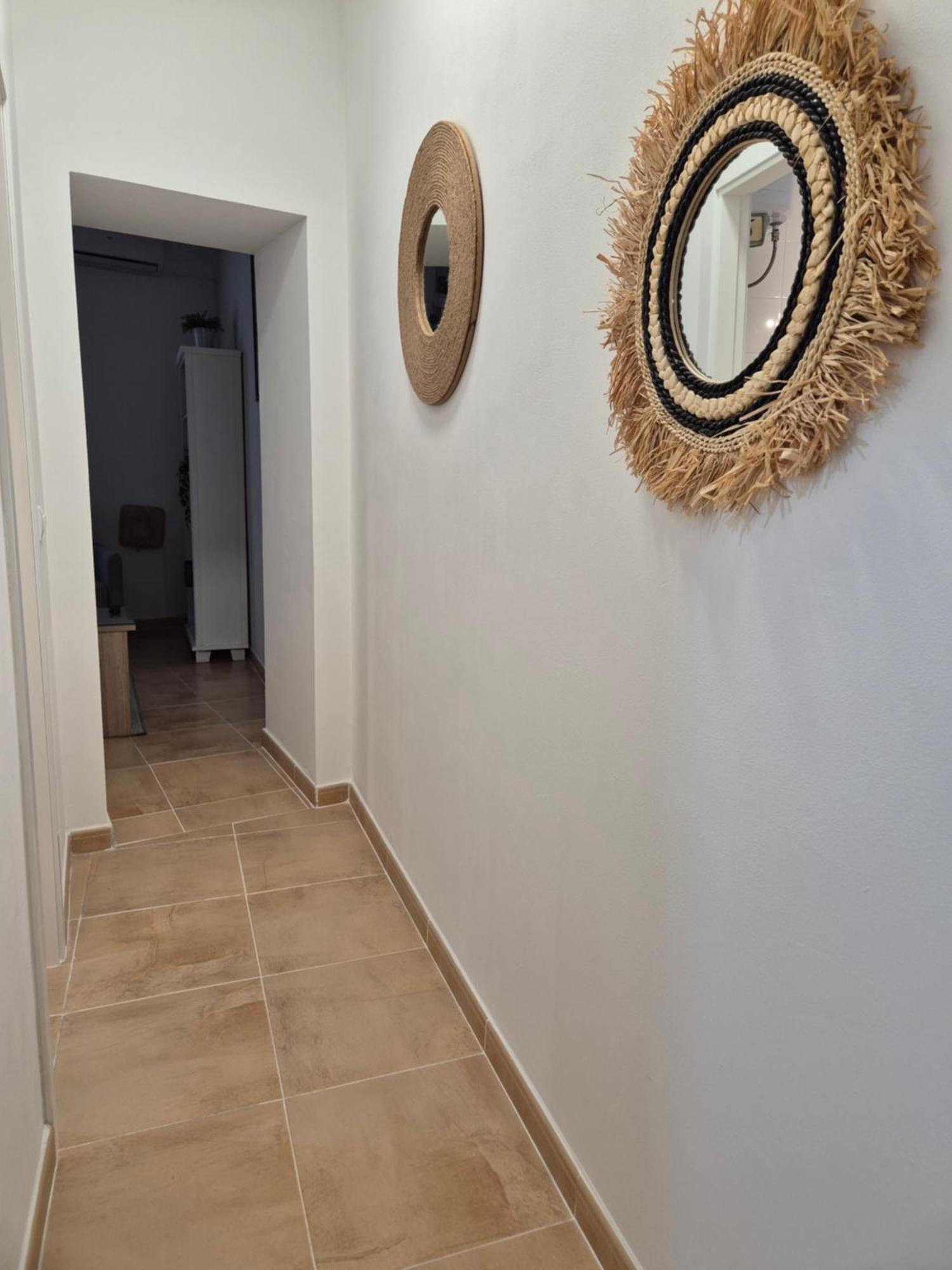 Hostfy Centro San Roman Севилья Экстерьер фото