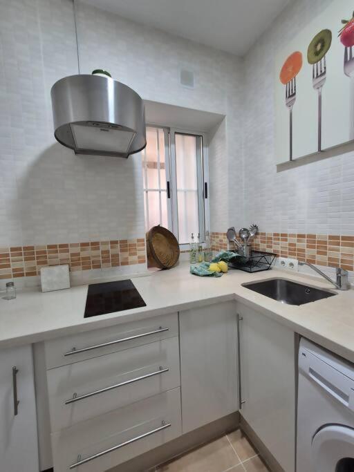 Hostfy Centro San Roman Севилья Экстерьер фото
